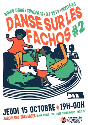 Deux enfants dansent sur une platine